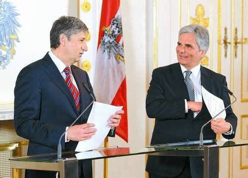 Bundeskanzler Faymann (r.) und Vizekanzler Spindelegger: Die Staatsverschuldung ist auch in ihrer bisherigen Amtszeit stark gestiegen. Foto: APA
