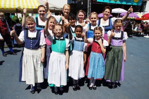 Die Trachtengruppe Lustenau hatte Tanzgruppen aus dem ganzen Land eingeladen. Fotos: petzold