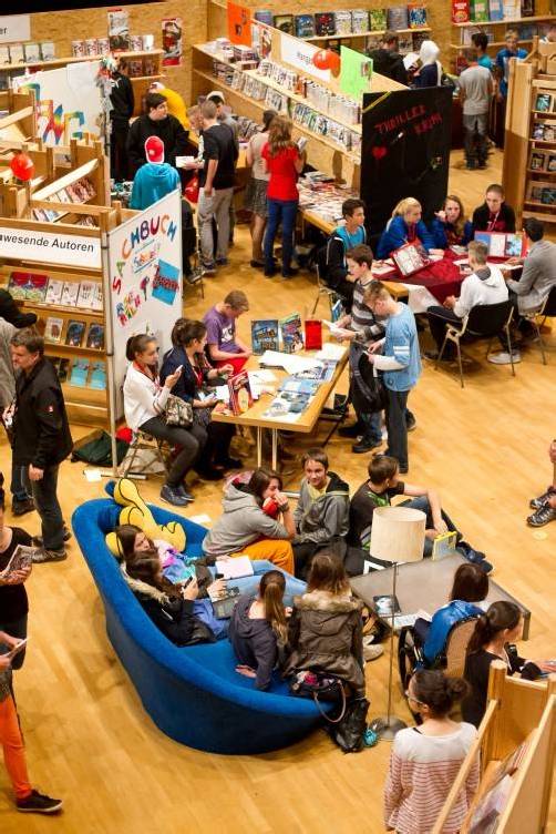 Mit der „Buch am Bach“ haben die VN die einzige Kinder- und Jugendbuchmesse im Bodenseeraum etabliert. Foto: VN/Steurer