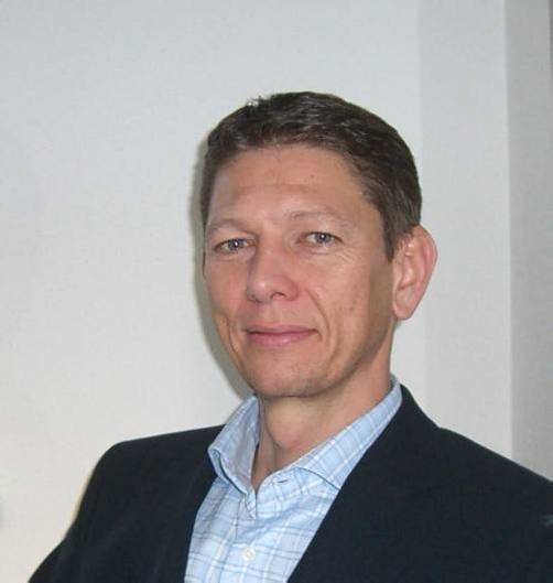 Dr. Martin Fiel