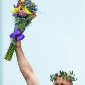 Adam Nelson für Olympiasieg 2004 geehrt