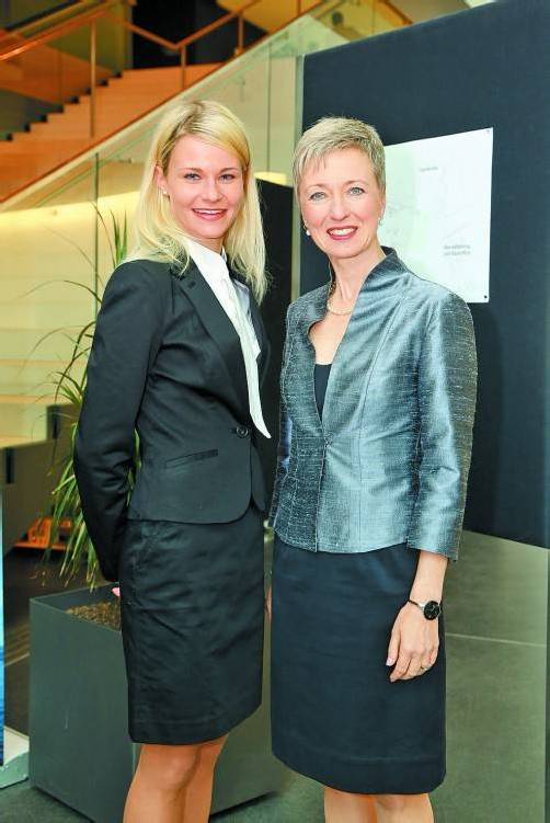 Eva Zojer (l.) und Hanna Mayer beim Fachkongress in Bregenz.