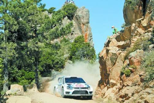 Feierte auf Sardinien einen Start-Ziel-Sieg: Sébastien Ogier. Foto: ap
