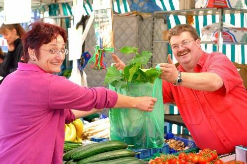 Die Idee: Eine Gemeinschaft finanziert die Ausgaben eines Bauernhofs vor und erhält dafür die Produkte.