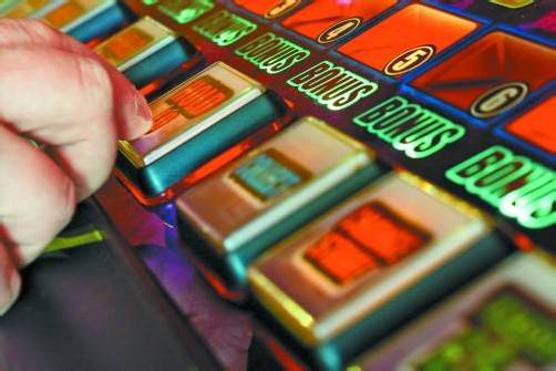 Laut einer Studie sind 64.000 Österreicher spielsüchtig.
