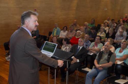 Primar Heinz Drexel erwies sich einmal mehr als kompetenter Referent. Foto: VN/Paulitsch