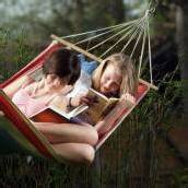 „Buch am Bach“ bereitet dem Lesesommer den Weg