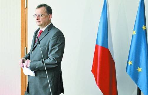 Tschechiens Premier Necas will nicht zurücktreten: Seine Kabinettschefin wurde verhaftet. Steht eine Liebesaffäre im Hintergrund? Foto: RTS