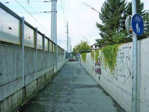 Westlich des Dornbirner Bahnhofs geht es in den Abendstunden rund. Die Alkoholverbotszone wird jetzt ausgeweitet. Foto: ha