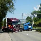 Lieferwagenfahrer starb an Unfallstelle