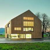 Holzbau: Jubiläum mit Beigeschmack