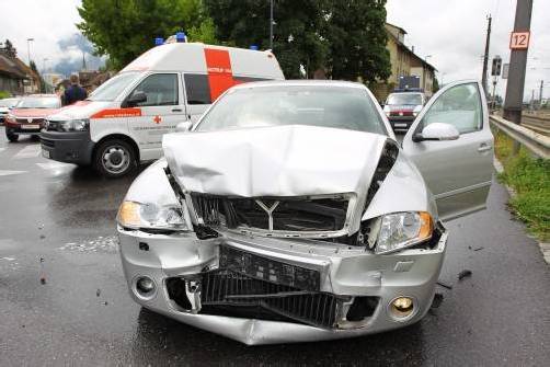 An den Autos entstand erheblicher Sachschaden. Foto: vn/hofmeister