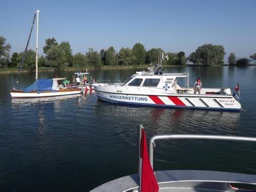 Im Harder Binnenbecken kam es gestern zu einem Notfall auf einem Segelboot. Foto: öwr