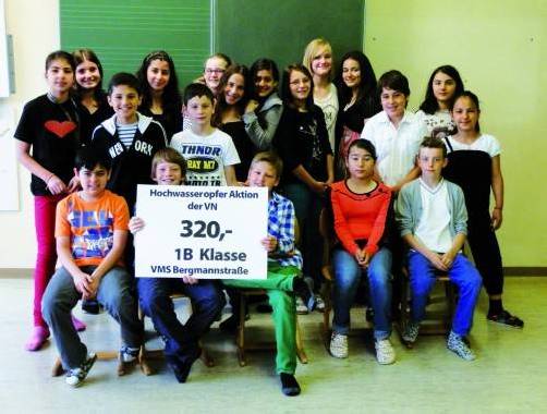 Die spontane Spendenaktion von Schülern der Dornbirner Mittelschule Bergmannstraße brachte 320 Euro für die Hochwasseropfer ein. Foto: lcf