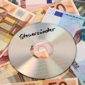 Geldstrafen und bedingte Haft für zwei Millionen-Steuersünder
