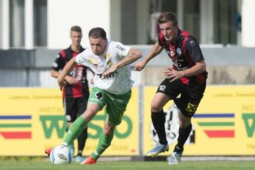 Marcel Schreter (l.) glänzte gegen Hard nicht allein durch seine beiden herrlichen Treffer. Fotos: Stiplovsek/3