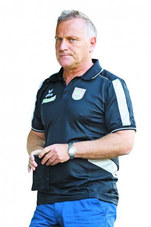 Mit seiner Routine soll Trainer Peter Sallmayer eine neues Team aufbauen.
Foto: Steurer