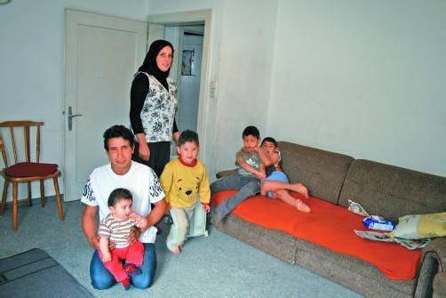Nazem und Dalal Jadouh wollen ihren Kindern ein Leben in Frieden bieten. In ihrem Herkunftsland herrscht Krieg.