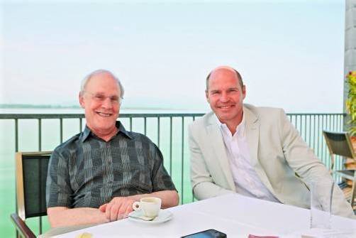 Plauderten über Sport und Physik: Dr. Jonathan Gross (l.) und Marc Girardelli. Foto: hartinger