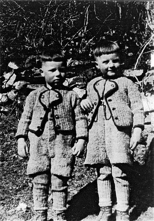 1942