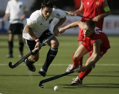 Benjamin Stanzl (l.) und Co. planen den Aufstieg. Foto: reuters