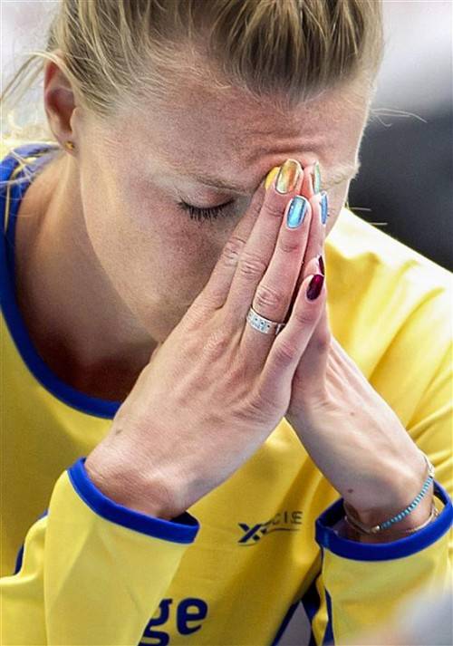 Bunte Fingernägel als Ausdruck des Protests: die schwedische Hochspringerin Emma Green-Tregaro. Foto: apa