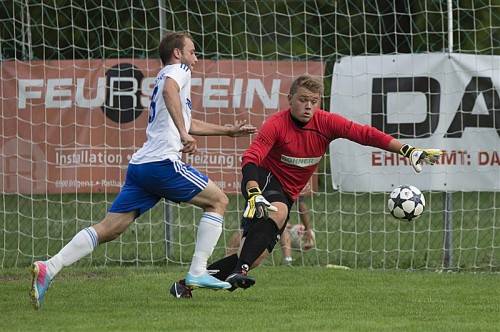 Der FC Kennelbach kratzte gegen den SC Röthis an der Sensation, scheiterte dann aber im Elfmeterschießen. Foto: VN/Stiplovsek