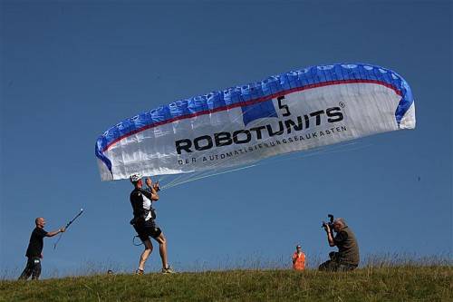 Der Südtiroler Markus Prantl war zum fünften Mal der schnellste Paragleiter bei der Outdoortrophy. Foto: veranstalter