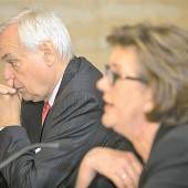 Zahlen stehen vor Kunst