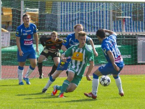 In der Schlussminute fixierte die Feldkircher 1b-Mannschaft den Heimsieg im Nachbarduell gegen Frastanz. Foto: Paulitsch