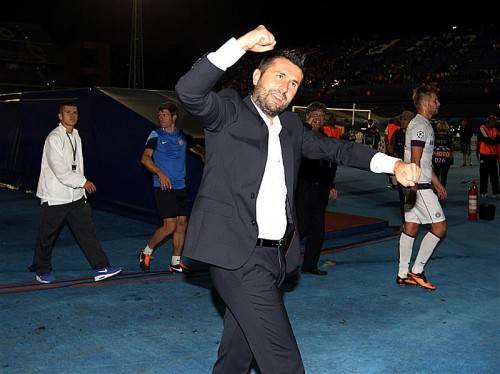 In der Siegerpose: Austria-Trainer Nenad Bjelica. Foto: GEPA