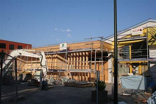 Läuft auf Hochtouren: Zubau für Kindergarten Nenzing. Foto: EM
