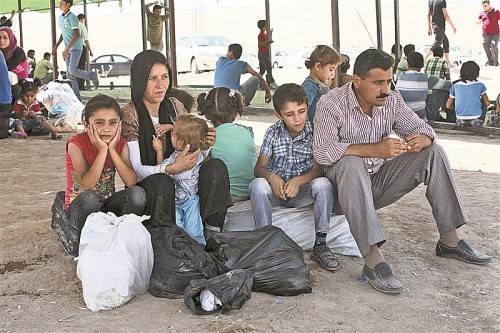 Syrer auf der Flucht vor dem Bürgerkrieg: Der Opposition zufolge sollen vergangene Woche 1300 Menschen durch Giftgas getötet worden sein. RTS
