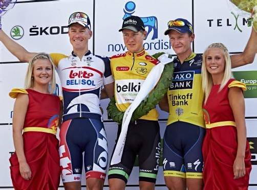Wilco Kelderman (Mitte) bei der Siegerehrung mit Lars Ytting Bak (links) und Matti Breschel (rechts). Foto: ap