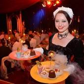 Ein Fest für die Sinne: „Clowns & Kalorien“