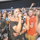 „James“ hautnah beim Poolbar-Festival