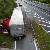 Zwei verletzte Fahrer bei Streifkollision im Tunnel