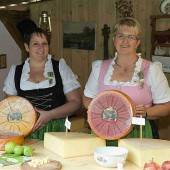 Markt und Bergkäseprämierung