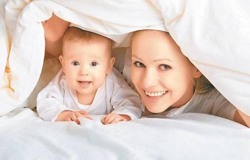 Ein Netzwerk arbeitet zum Wohl von Eltern und Babys.