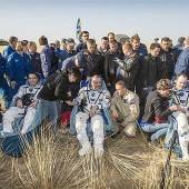 Nach 166 Tagen im All: Astronauten in Kasachstan gelandet