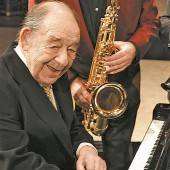 Als „Mann am Klavier“ auch ein Jazz-Virtuose