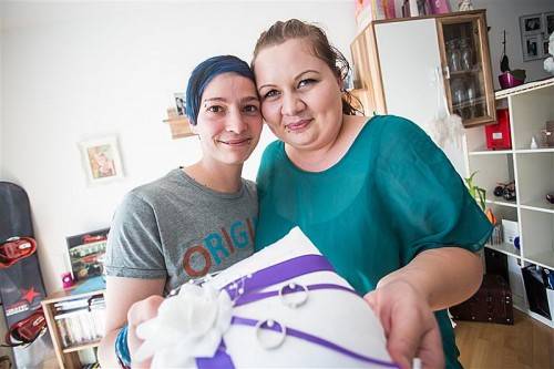 Seit fünf Jahren ein Paar und seit Kurzem „verheiratet“. Foto: VN/PS