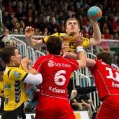 Derby-Duell der Titanen