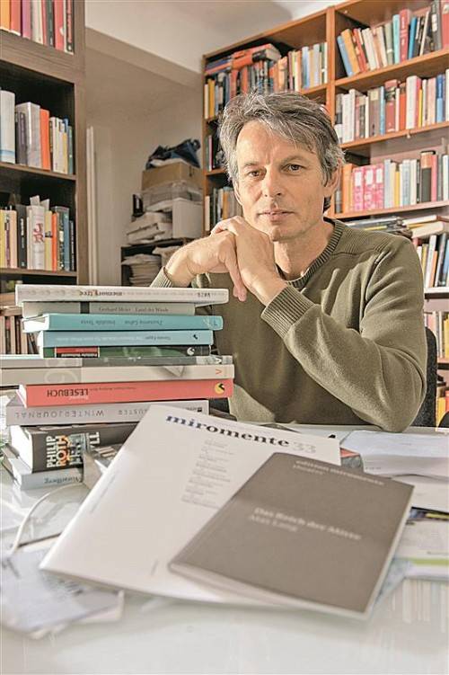 Als Mitherausgeber der Zeitschrift miromente ist der Schriftsteller Wolfgang Mörth auch ein engagierter Literaturförderer. Foto: Stiplovsek