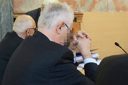 Der bereits rechtskräftig verurteilte Clemens M. wurde von Richterin Christina Rott heftig in die Zange genommen.   Foto: VN/Hofmeister