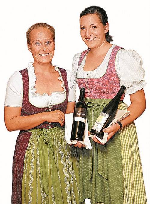 Pia Nenning (l.) und Renate Rinderer. Fotos: L. Berchtold