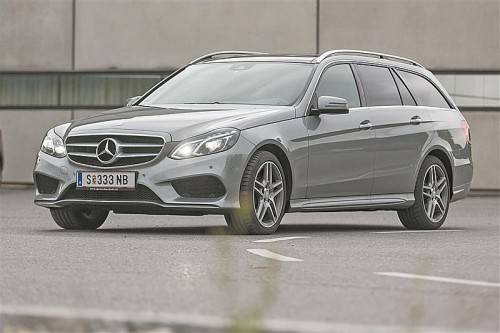 Wahlweise ziert die neue sportliche Front der Marke das Gesicht der E-Klasse. Fotos: vn/Steurer