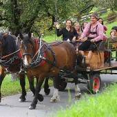 Mit Ross und Wagen zum Dünser Herbstmarkt