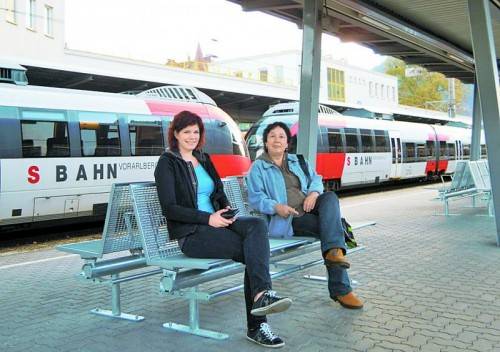 Bahnkunden finden in Bludenz und Bregenz über 80 neue Sitzgelegenheiten vor.