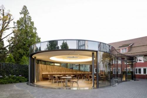 Das Braustüble für die Meckatzer Brauerei wurde mit Hilfe Vorarlberger Handwerker in ein zeitgemäßes Design umgesetzt. Foto: glas marte